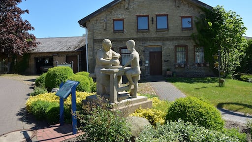 Das Töpferdenkmal in Tellingstedt