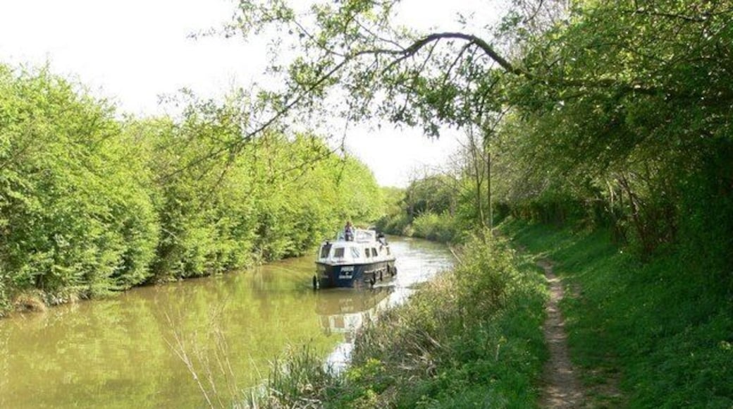 Grand Union Canal near Leicester This is the stretch approaching Saddington Tunnel, east of Fleckney.