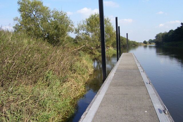 Landing Stage Landing Stage Looking From Cranfleet to River Trent