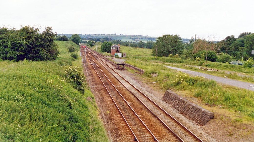 Site of Dorrington station, 1993. View northward, towards Shrewsbury: ex-GW&LNW Joint Hereford - Shrewsbury main line. The station closed to passengers 9/6/58, to goods 15/3/65, but the Marches Main Line flourishes.
