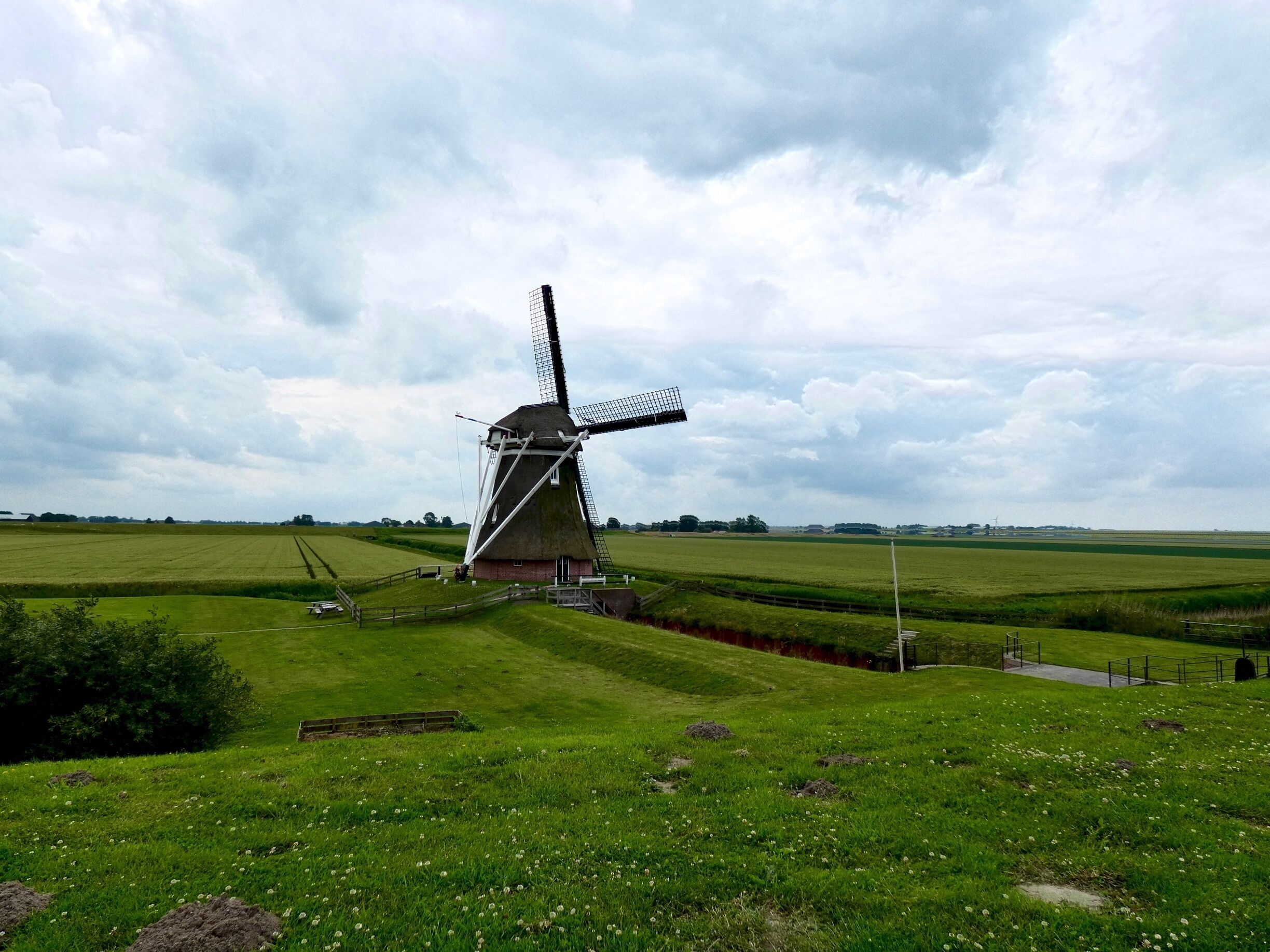 Eemshaven, Roodeschool.
Molen De Goliath uit 1897.

#architecture