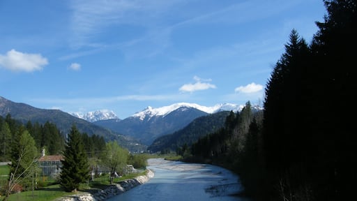 Ovaro, il torrente Degano visto dal ponte di San Martino