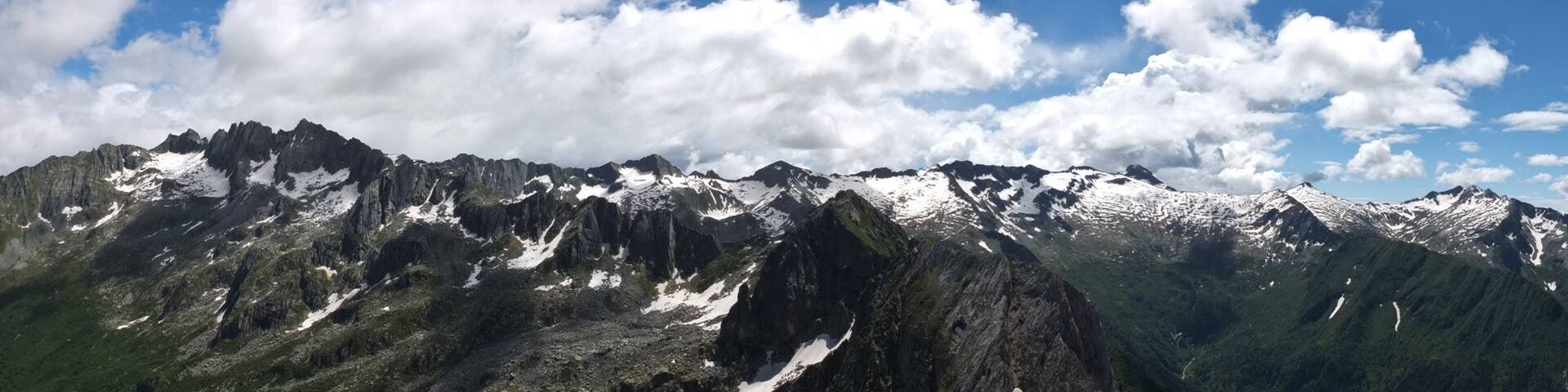 Gruppo del Tredenus e Re di Castello