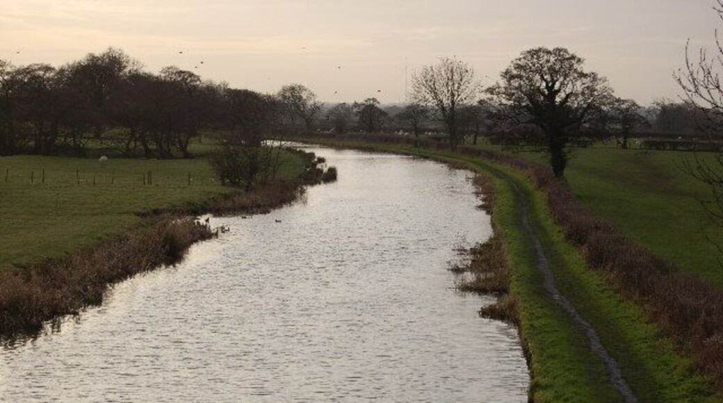 The Lancaster Canal just south of Guys court.