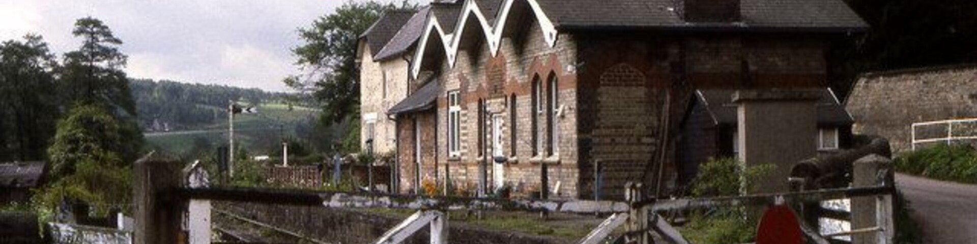 Coxbench Station Coxbench Station hasn't seen any passengers in years, though both the station building and station master's house survive in residential use.