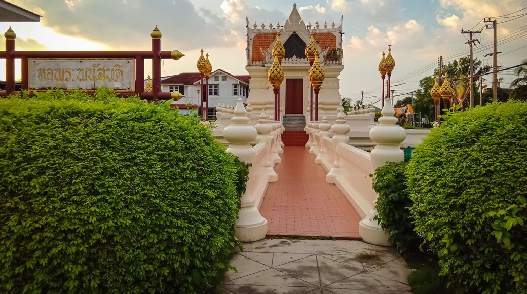 Photo on 13/12/19 Hall of Phra Phanatbdi, respected by the people of Phanat Nikhom, Chon Buri, Thailand