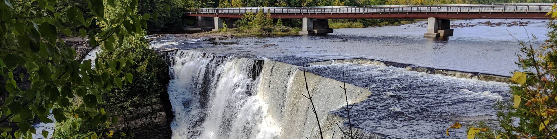Every strand of water falling down captured - Kakabeka Falls, Thunder Bay, ON, Canada