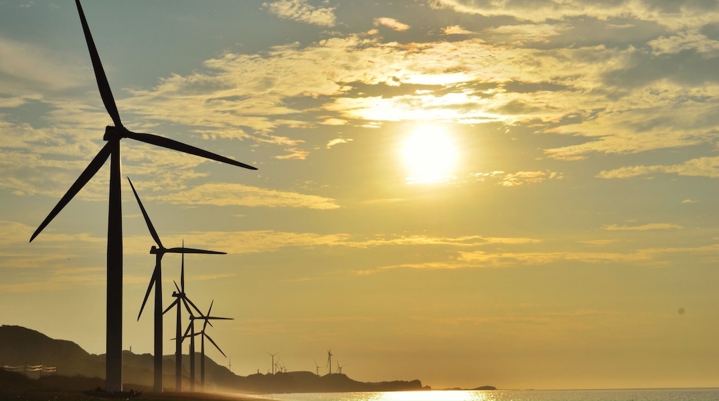 Giant electric fan or the windmills that provide electricity in this province. Situated in the beach of Bangui Ilocos Norte. The best place to buy your souvenirs at cheaper prices. #beach #Ilocos #GoldenHour