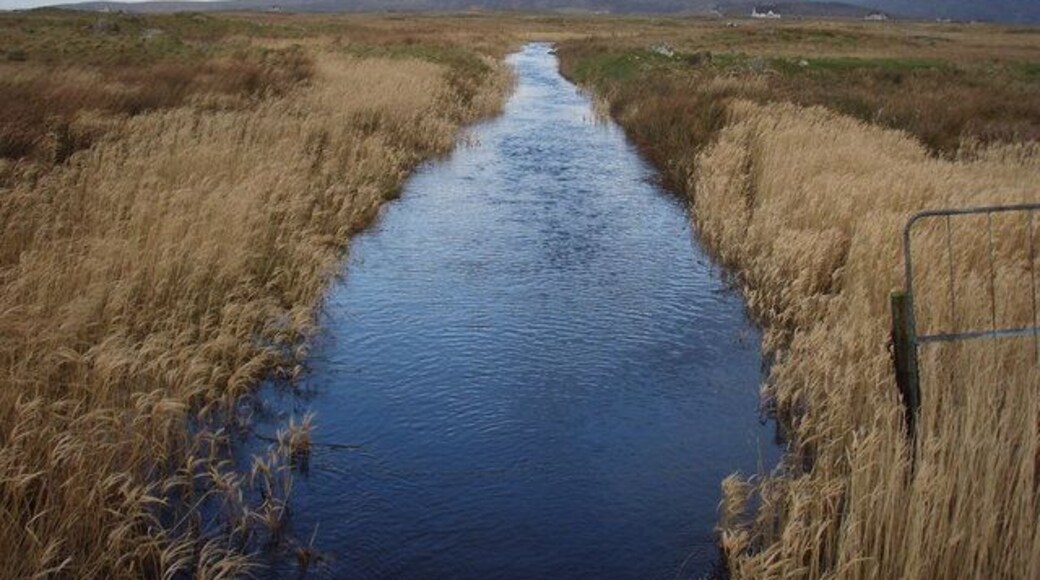 River near Tobha Aisgeirnis A whole series of lochs is connected by rivers in this area.