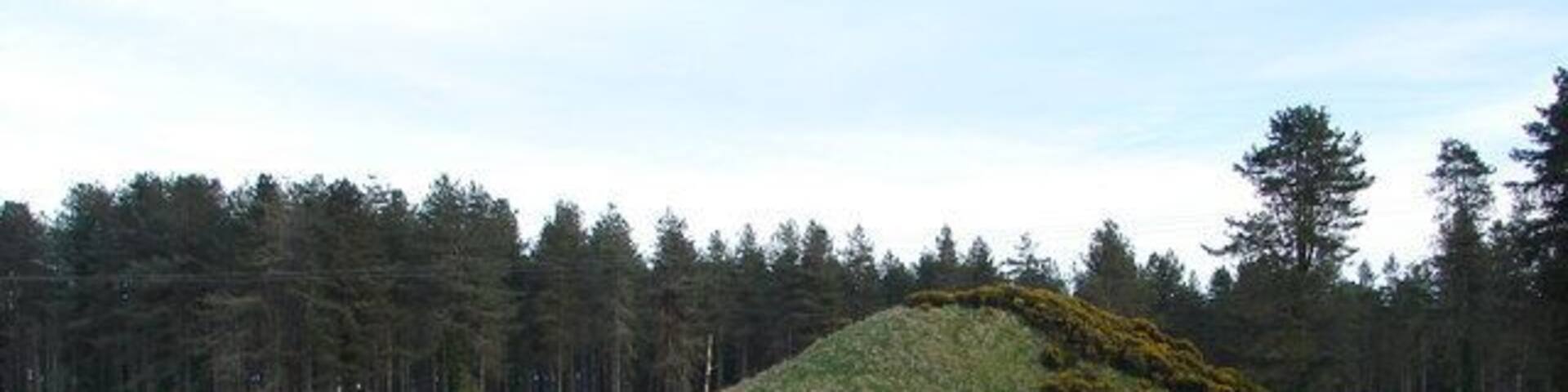 Droughduil Mound Droughduil Mound (erroneously known as Droughdool Mote) is a Neolithic mound in juxtaposition with the site of an enclosure to the north. http://orgs.man.ac.uk/research/dunragit/