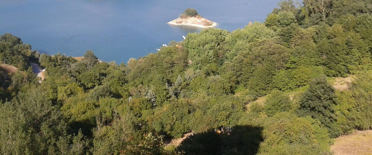 Panorama del Lago del Salto fotografato da Rocca Vittiana (frazione di Varco Sabino - Rieti)