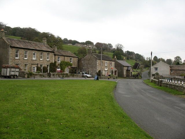 Thoralby village green The centre of Thoralby has a triangular green, made smaller by 19th century development at the western end.