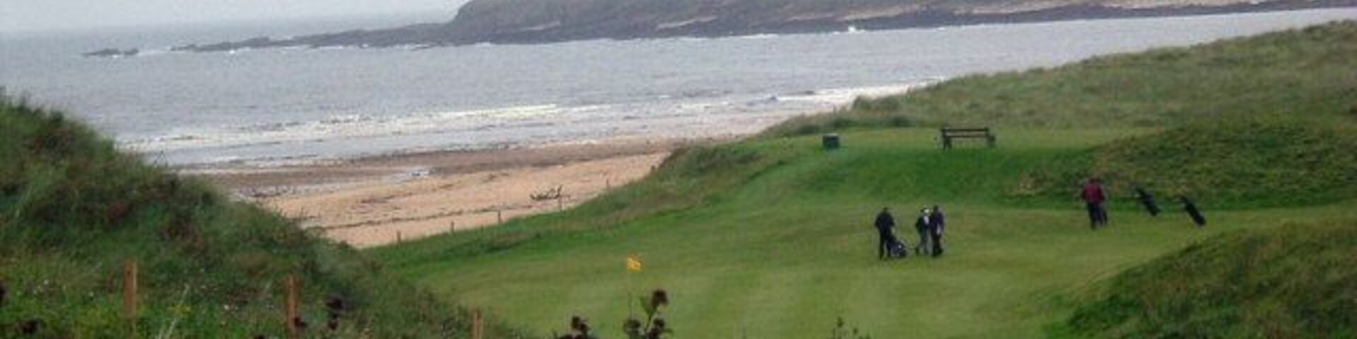 Golfers at Sanside Bay
