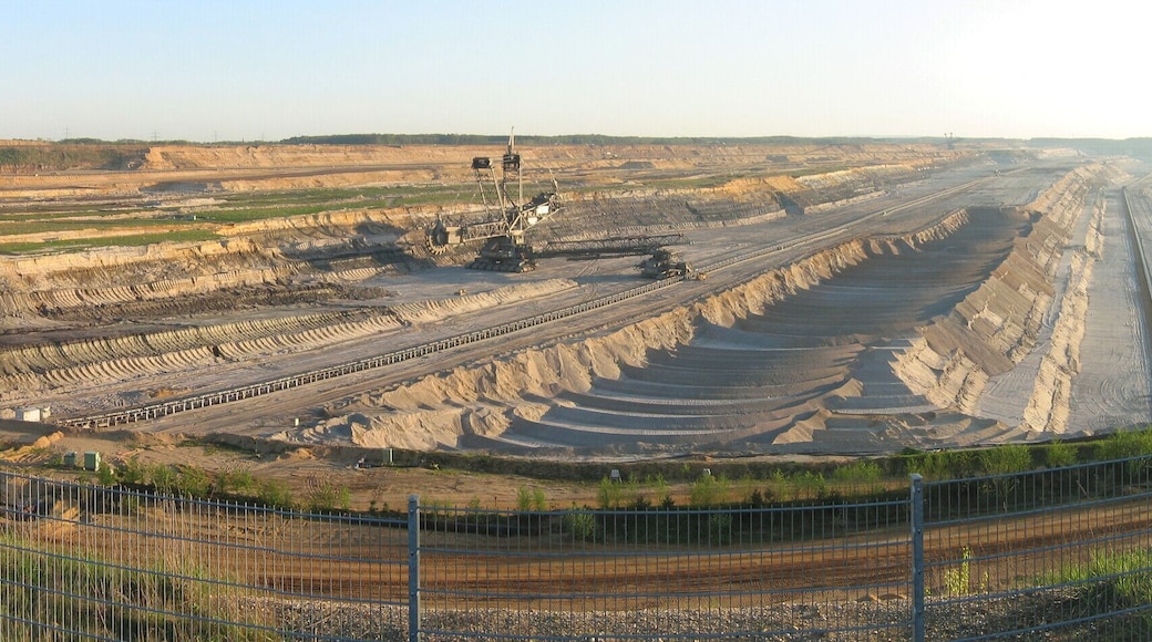 Tagebau Hambach Aussichtspunkt 50.914411 6.590095 April 2018