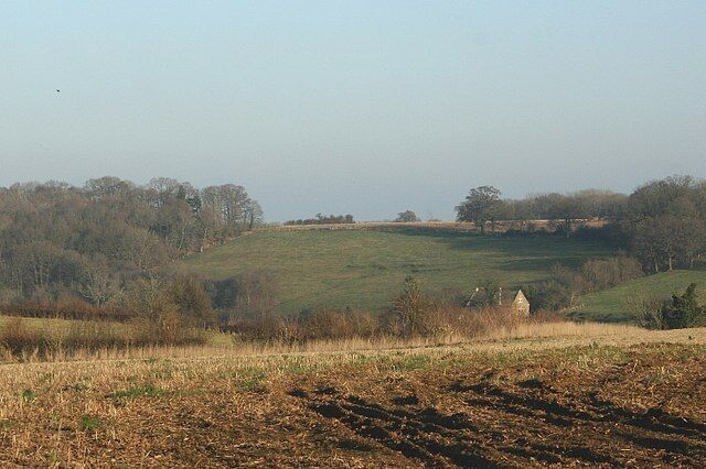 Farmland near Tellisford The River Frome is in the valley straight ahead, Tellisford is to the left, out of the frame.
