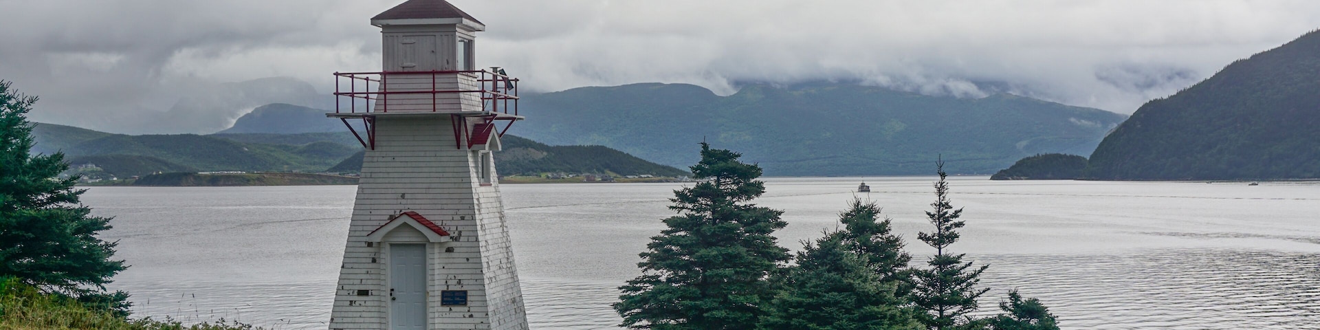 Woody Point, Newfoundland, Canada: Woody Point lighthouse, on Bonne Bay in the Gros Morne National Park, designated a Heritage Lighthouse by the Canadian government.