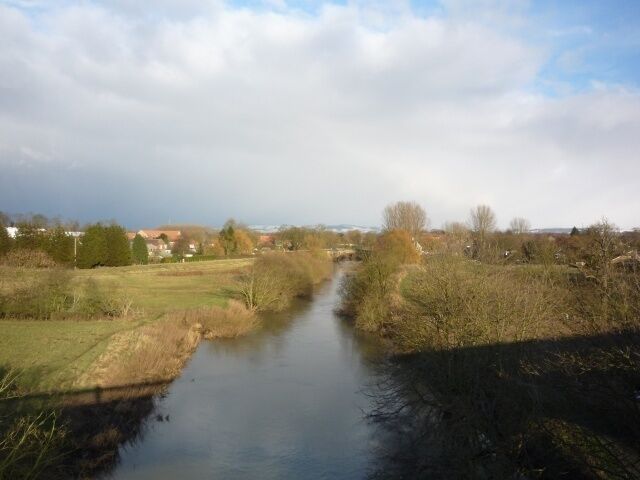Derwent in Stamford Bridge The river Derwent passing through Stamford Bridge. Taken from the viaduct of the old railway hosting a cycle track now rather than trains.