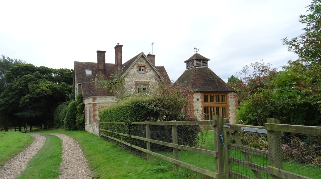 Clay'S Farmhouse Wikidata has entry Q26386834 with data related to this item.