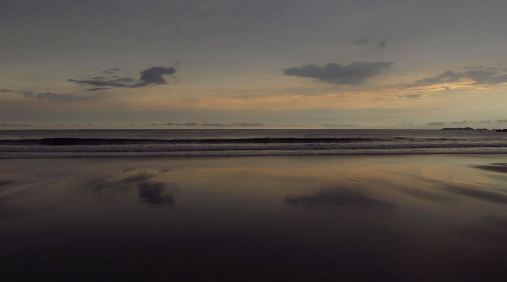 A sand mirror for a perfect sunset
#beach