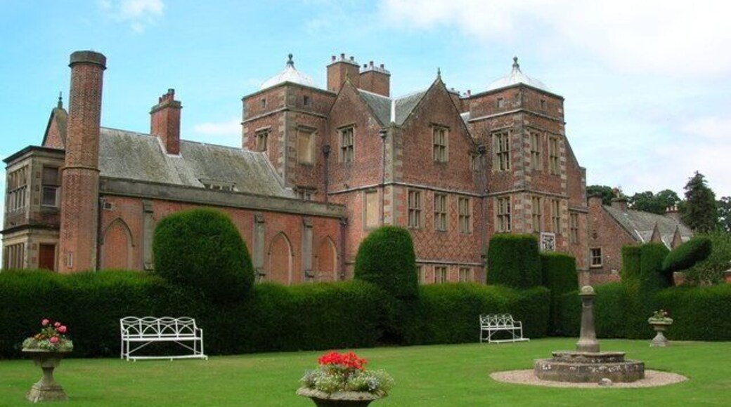 Kiplin Hall Kiplin Hall stands close to the River Swale. This building was originally a hunting lodge.