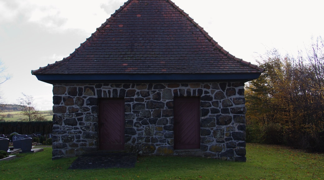 This is a picture of the hessian Kulturdenkmal (cultural monument) with the ID