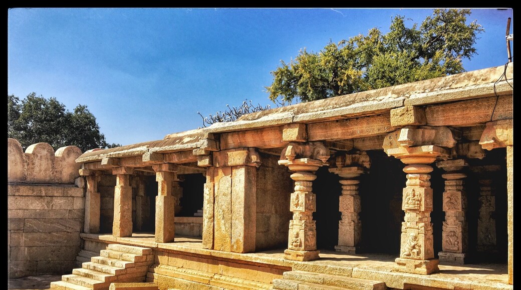 Lepakshi is a small village in Mandal in the Anantapur District of Andhra Pradesh, India.
Lepakshi is culturally and archaeologically significant as it is the location of shrines dedicated to Shiva, Vishnu and Veerabhadra which were built during the Vijayanagara Kings' period (1336–1646).
#lepakshi #heritage #temples #discovery