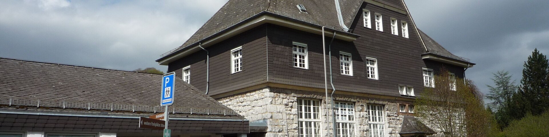 This is a picture of the hessian Kulturdenkmal (cultural monument) with the ID