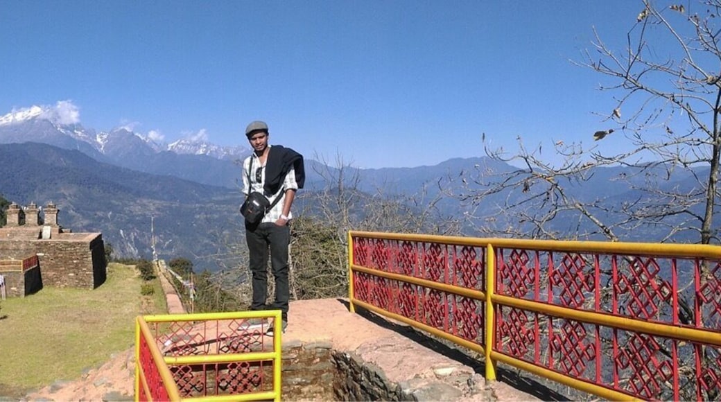With Mt.Kanchenjunga as my background