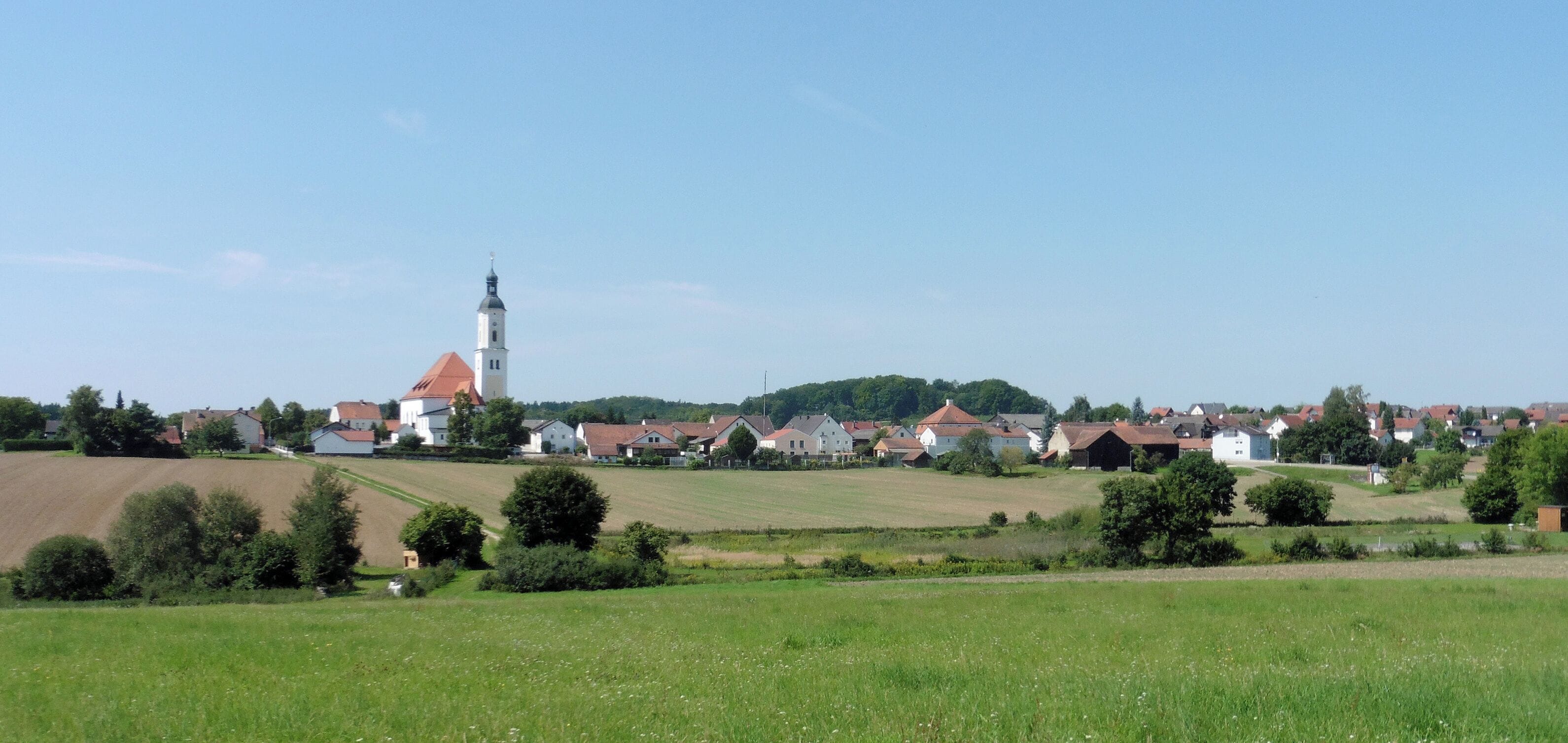 Wallfahrtsort Bettbrunn bei Kösching. Ansicht von Osten.