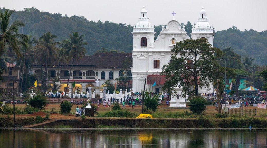 St Alex Church, Maina Curtorim
A beautiful Church by the lake.