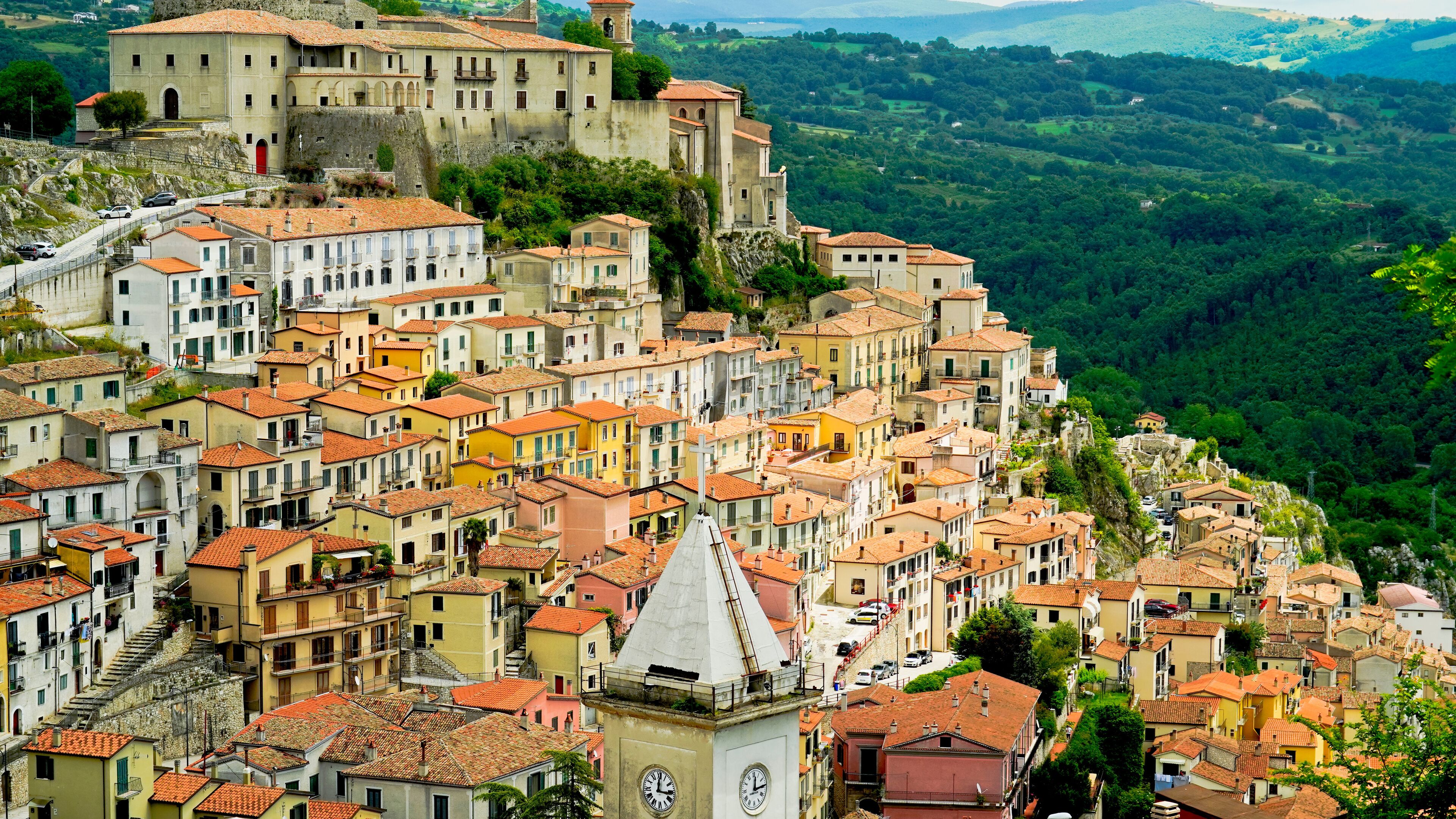 Panoramica del borgo antico di Muro Lucano, Potenza, Basilicata. Italia