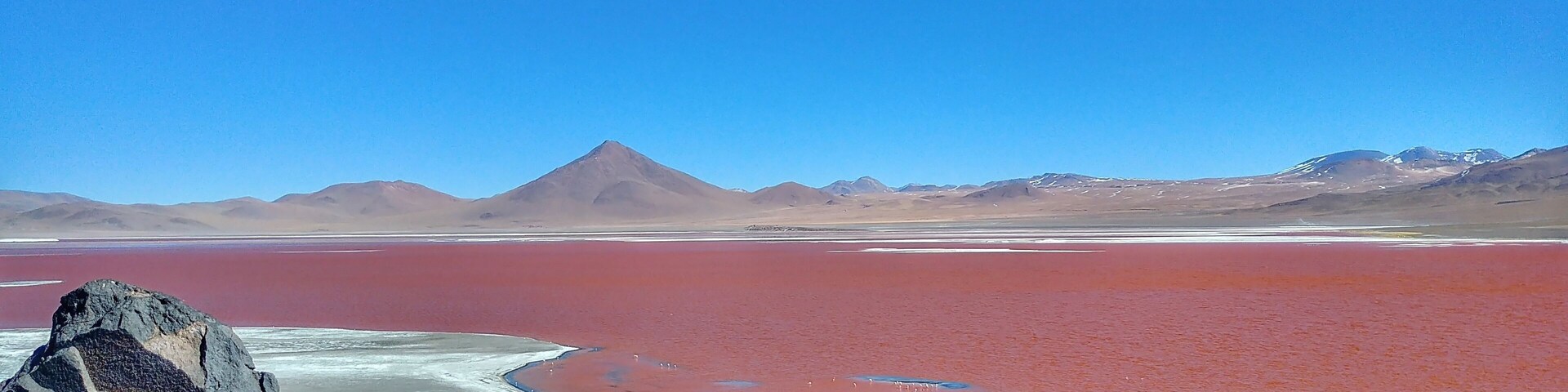 Wooowwww!! #bolivia #southamerica #lagunacolorada #nature #landscape #colorful #red #nature