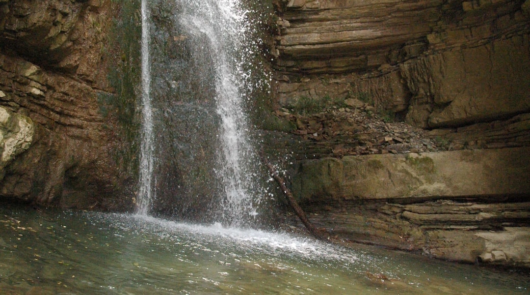Cascate del Perino, Calenzano (Piacenza)