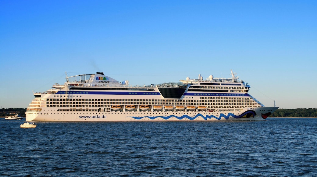 71,300 tons cruise ship AIDA Stella departing Southampton at sunset bound for Invergordon on 19 July 2013. Wikipedia editors are reminded that the copyright remains with the photographer, and that the terms of the Creative Commons (CC), Attribution (BY), Share Alike (SA) CC-BY-SA-3.0 that allow editors to reuse this image apply to Wikipedia editors also, as they do to other re-users of this image. Breaches of the licence terms are not only unlawful, but are also antisocial, in that breaches discourage photographers from making their images freely available to everyone without payment. Wikipedia re-users are also reminded of the license terms that derivatives of this image should not imply that the adaptation is endorsed or approved by the author or copyright holder. Neither should derivatives be presented as the creation of the author or copyright holder, while clearly stating that the adaptation is a derivative of the original. Attribution online should be in this format Brian Burnell. On the printed page, a simpler form is acceptable - example: "Image: Brian Burnell".