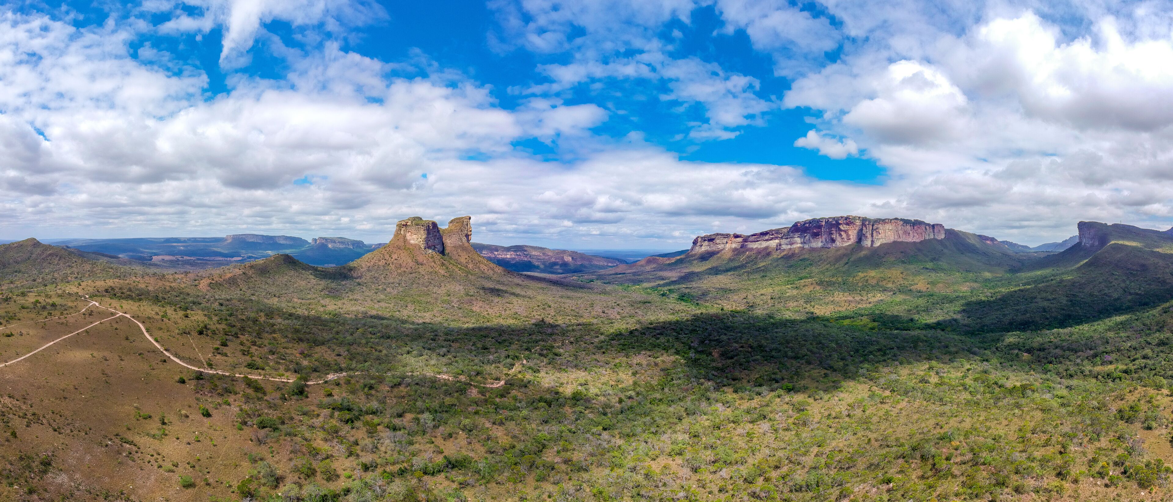 mountain and valley near lençóis and morro do camelo chapada diamantina national park bahia brazil