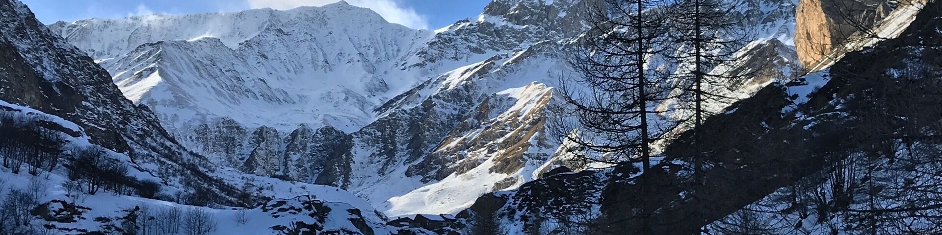 Near Italian-French boarder past Bellino village you find Melezé mountain shelter and extraordinary landscapes.