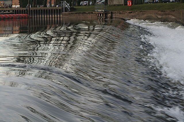 Gunthorpe weir The water breaks gradually as it passes over the different tiers