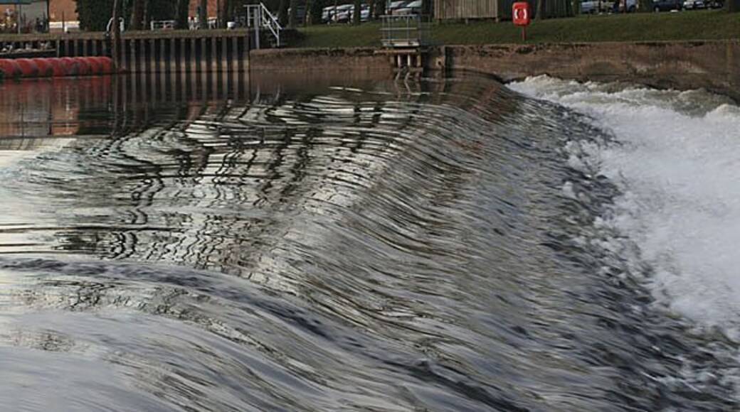 Gunthorpe weir The water breaks gradually as it passes over the different tiers