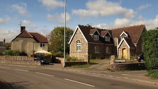 Former school, Norton Fitzwarren On the right, by the junction of the B3227 and Rectory Road, is the former Manor School, now residential accommodation.