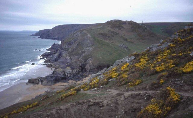 Soar Mill Cove Looking north-west towards Bolt Tail.