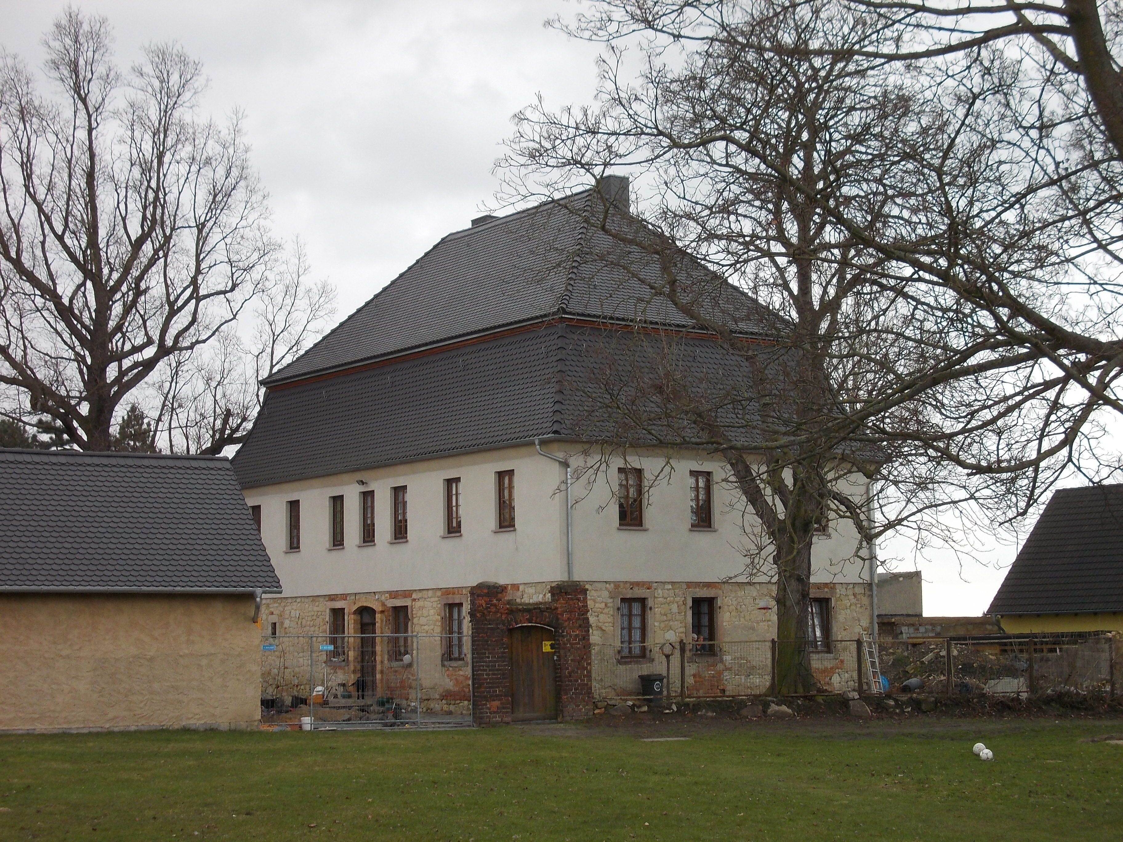 Pissen manor house (Leuna, district of Saalekreis, Saxony-Anhalt)