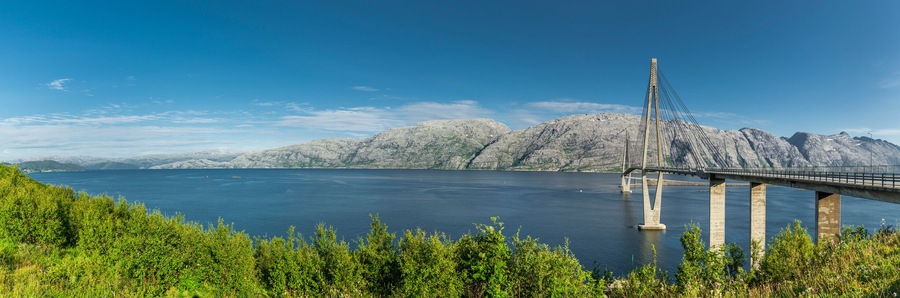Helgelandsbrücke nach Sandnesjøen in Norwegen