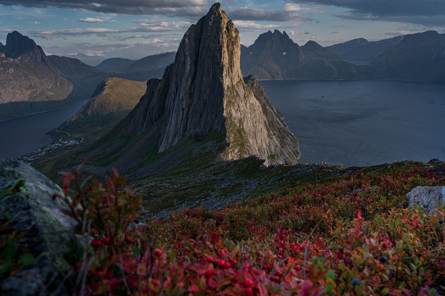 Its beginning to look like fall in Senja!
#Adventure