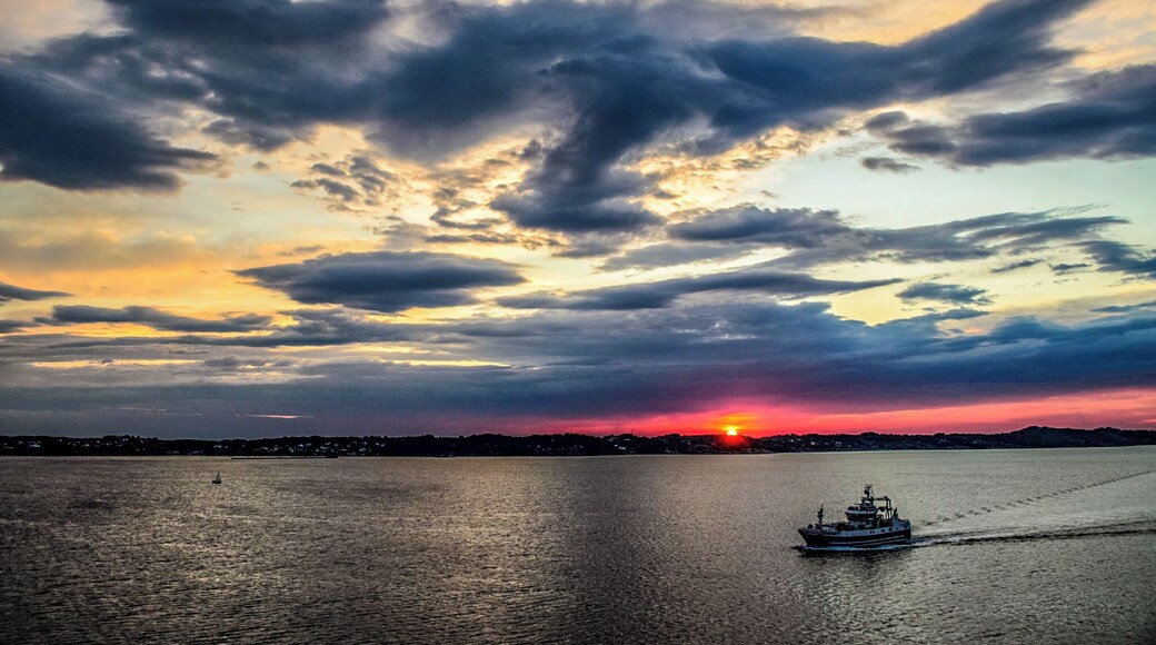 Setting sun viewed from Celebrity Eclipse cruise ship.