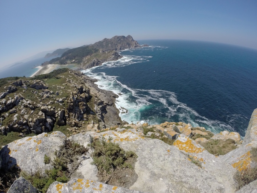 This is truly a hidden gem and a great discover, with a beautiful beach that can rival any tropical destination (only loosing in the cold water). #waterlust