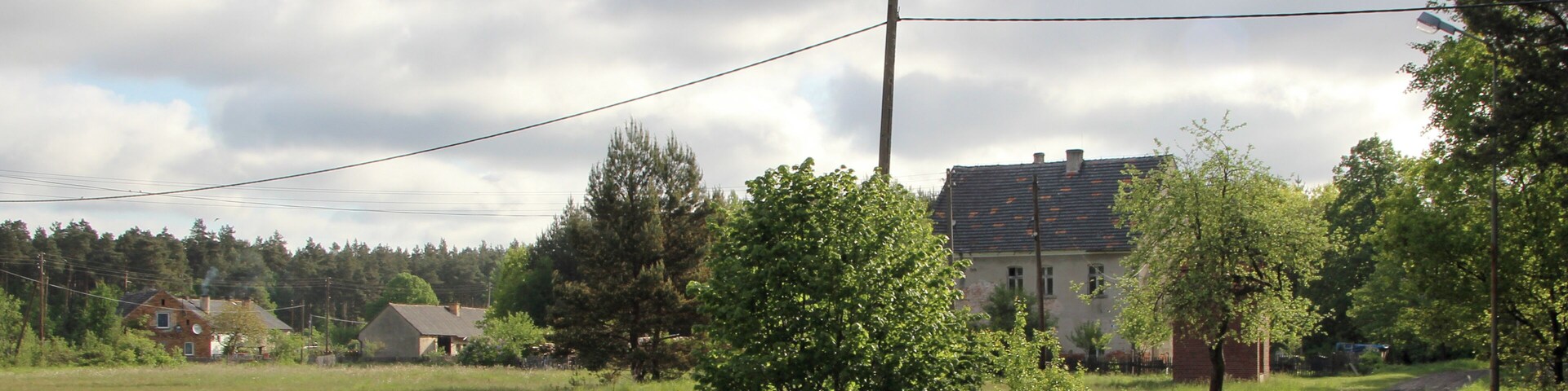 Bielawa Dolna - wieś w Polsce w województwie dolnośląskim w powiecie zgorzeleckim, w gminie Pieńsk.