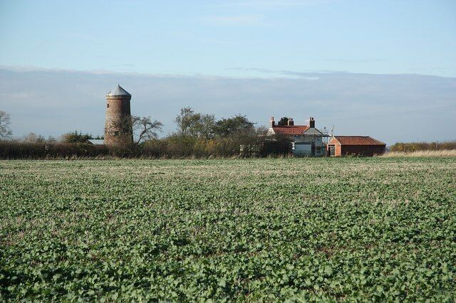 New Mill The "New Mill" (also known as Bluebell Mill) at North Kelsey seen from Southfield Road, an early 19th century tower mill that lost its four sails in a gale in 1923 and was powered by an oil-fired engine for a short while afterwards. It fell into disrepair until restored by the present owners in 1998