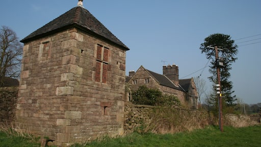 Whitehough Both the 17th-century farmhouse and the 18th-century gazebo in the foreground are Grade II* listed.
