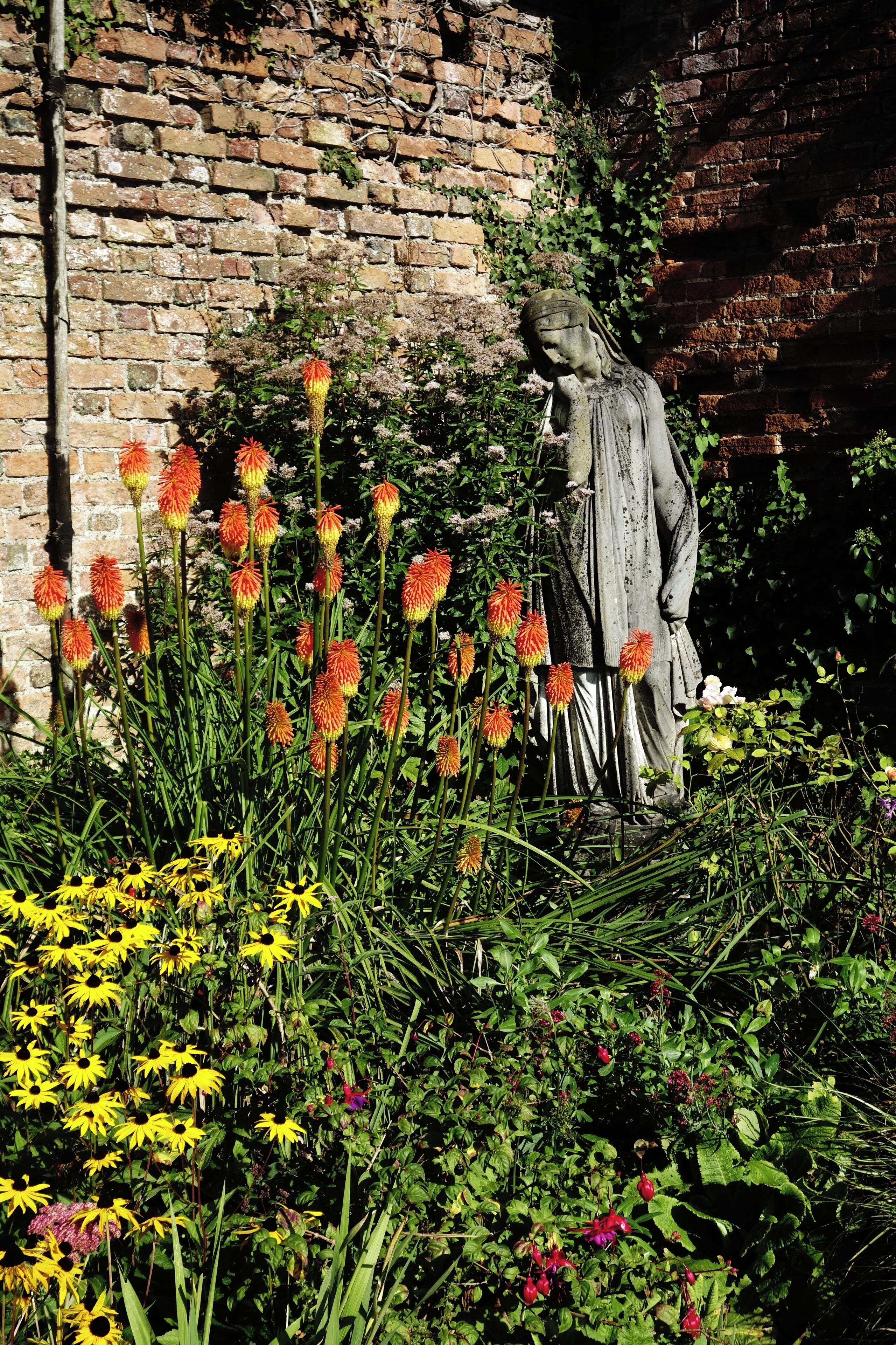 This is a photo of listed building number