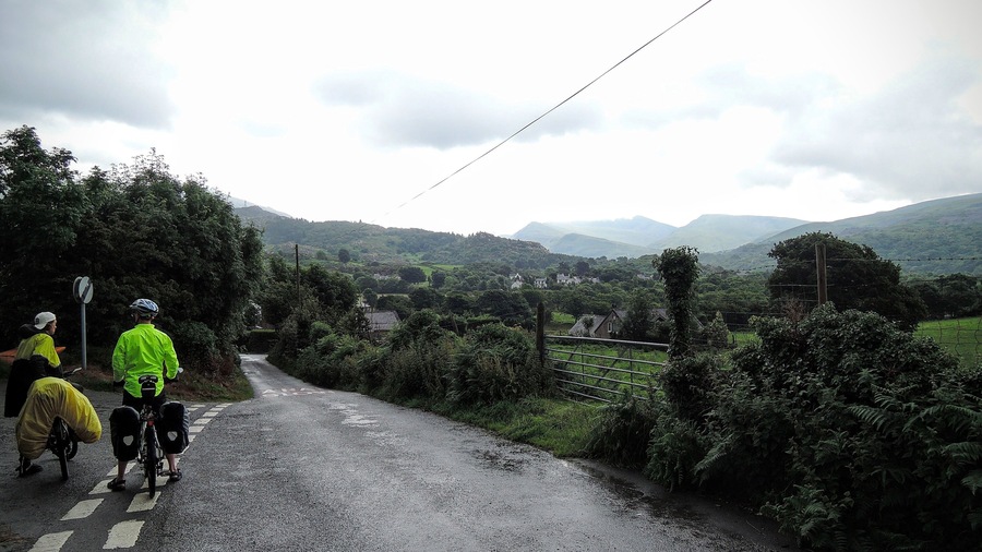Llanddeiniolen, UK